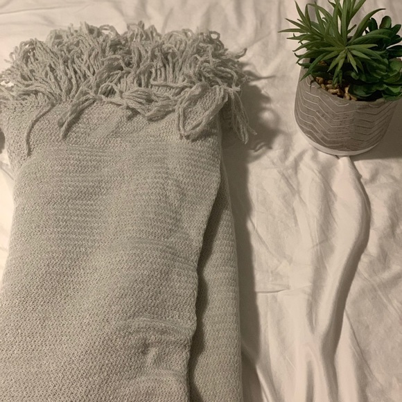 Hand knit scarf - Picture 4 of 6